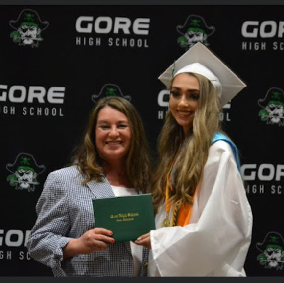 Meet your Posher, Tonya - Picture 1 of 1